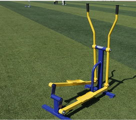 新農村新氣象 廣場公園中的健身器材，從太空漫步機到多樣化選擇